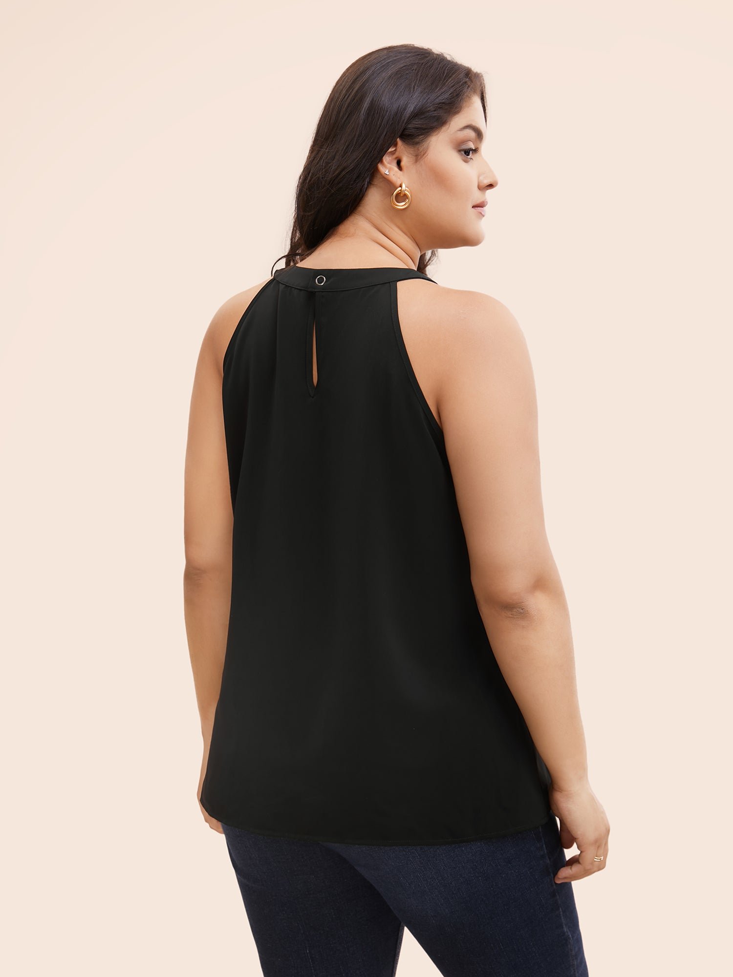 Keyhole Metal Detail Gathered Tank Top - Image 4