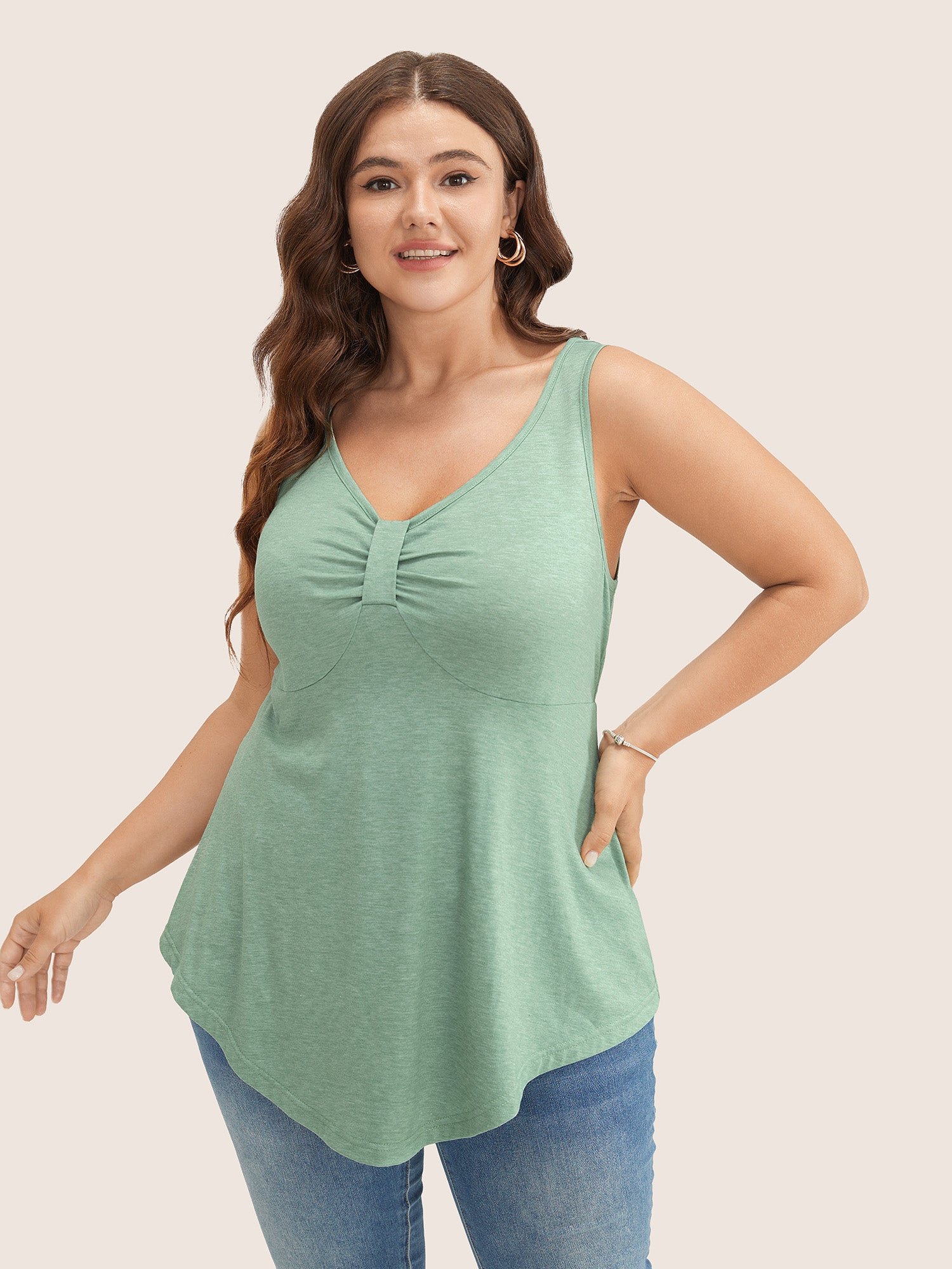 Solid Ruched Detail Asymmetrical Hem Tank Top - Image 7