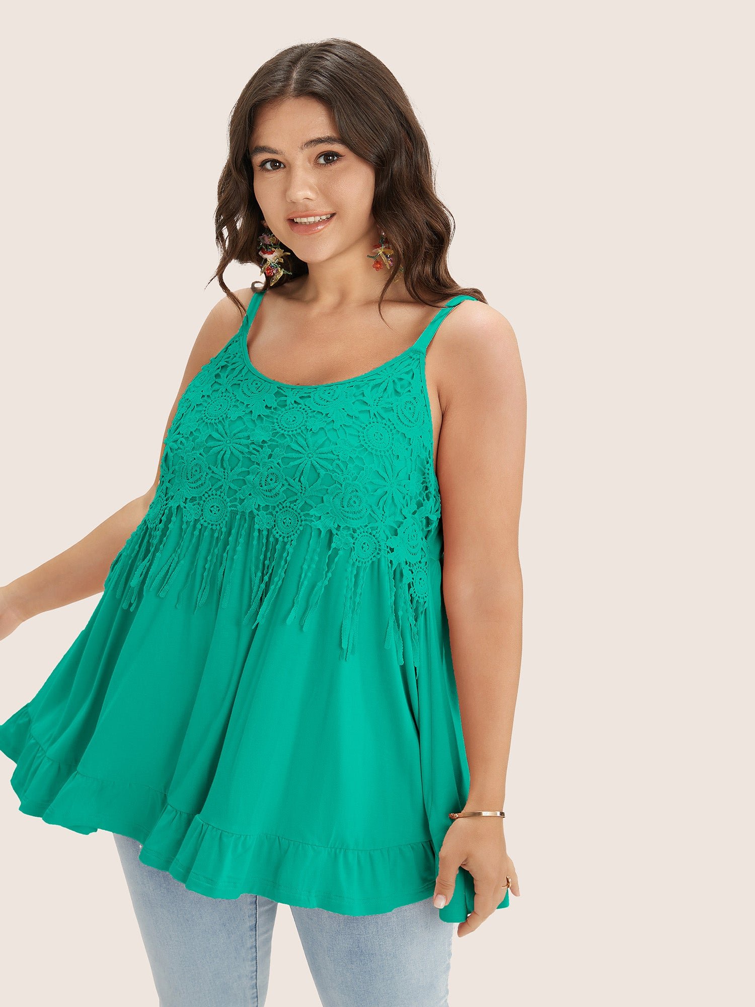 Plain Contrast Lace Ruffle Hem Cami Top - Image 12