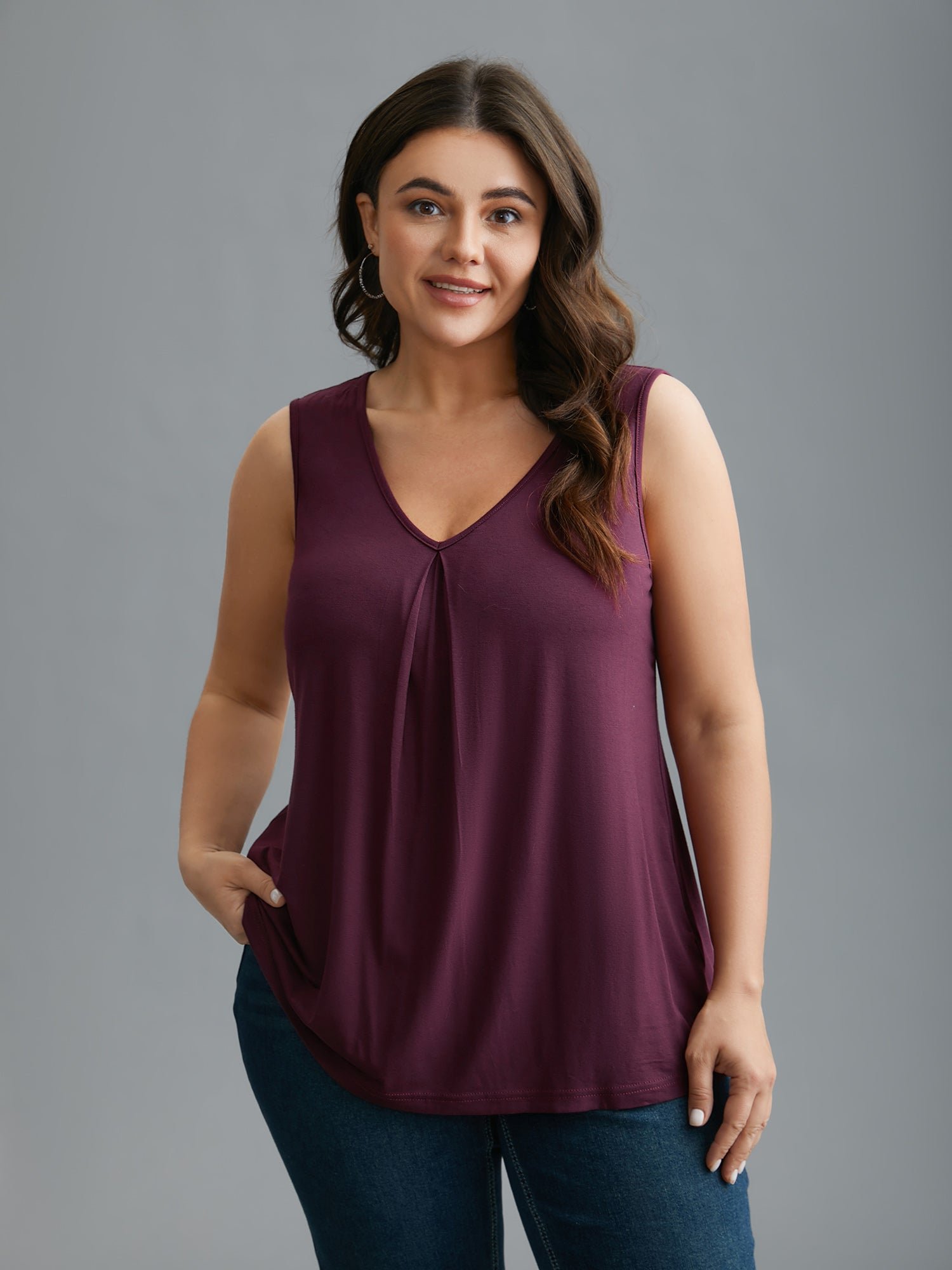 Supersoft Essentials V-Neck Tank Top - Image 5