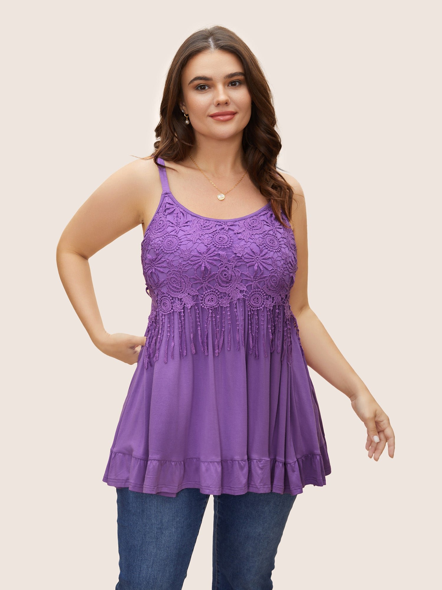 Plain Contrast Lace Ruffle Hem Cami Top - Image 15