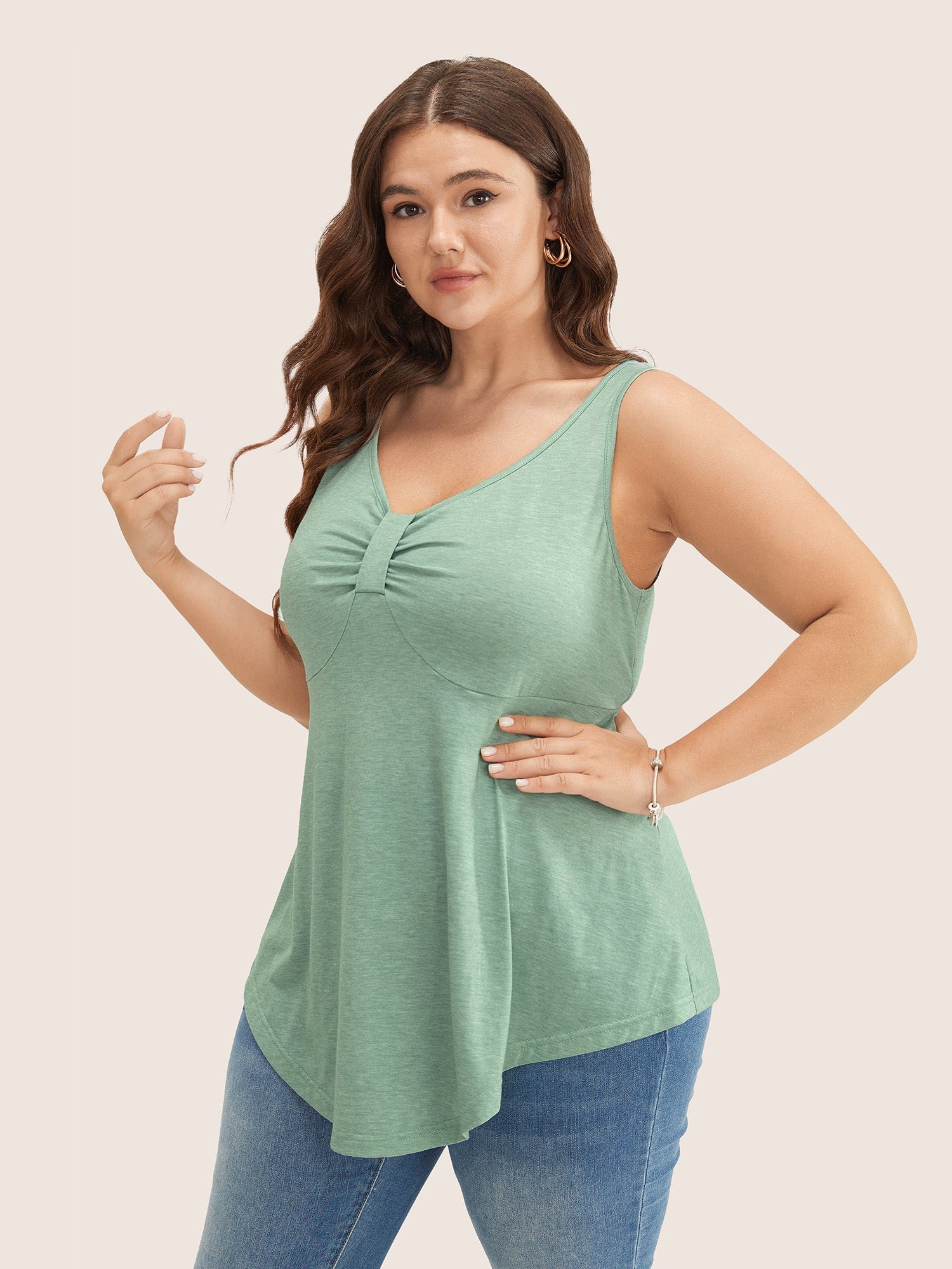 Solid Ruched Detail Asymmetrical Hem Tank Top - Image 8