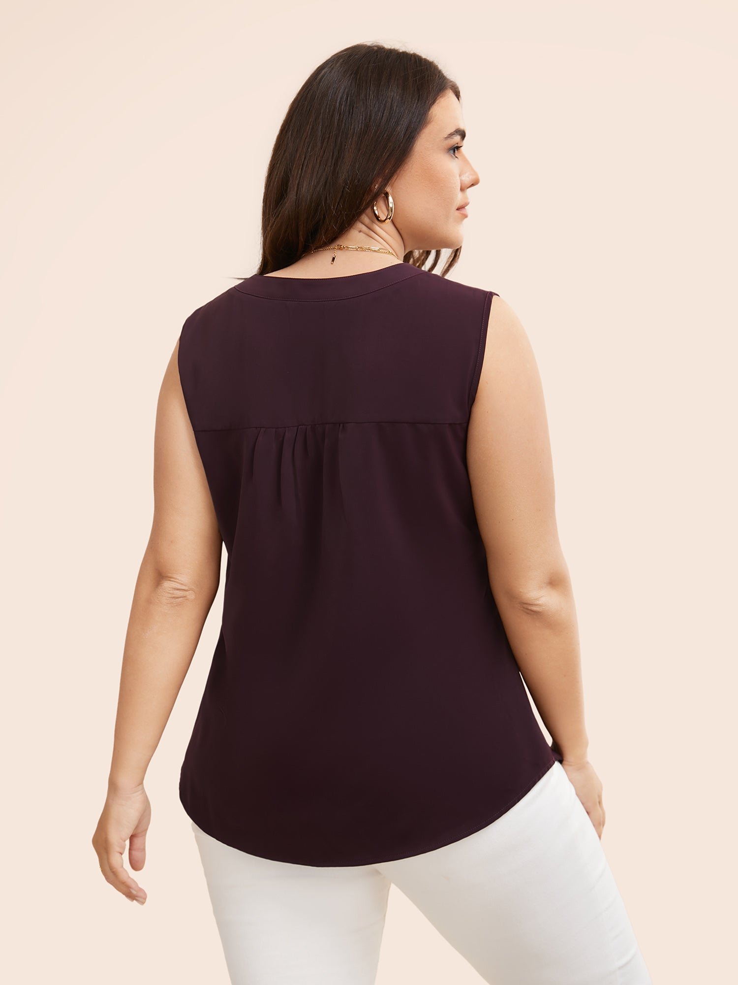 Solid Notched Collar Curved Hem Tank Top - Image 4
