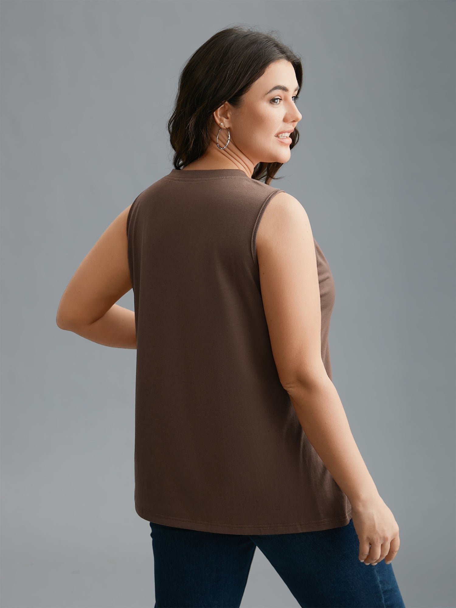 V-Neck Half Placket Vest - Image 5