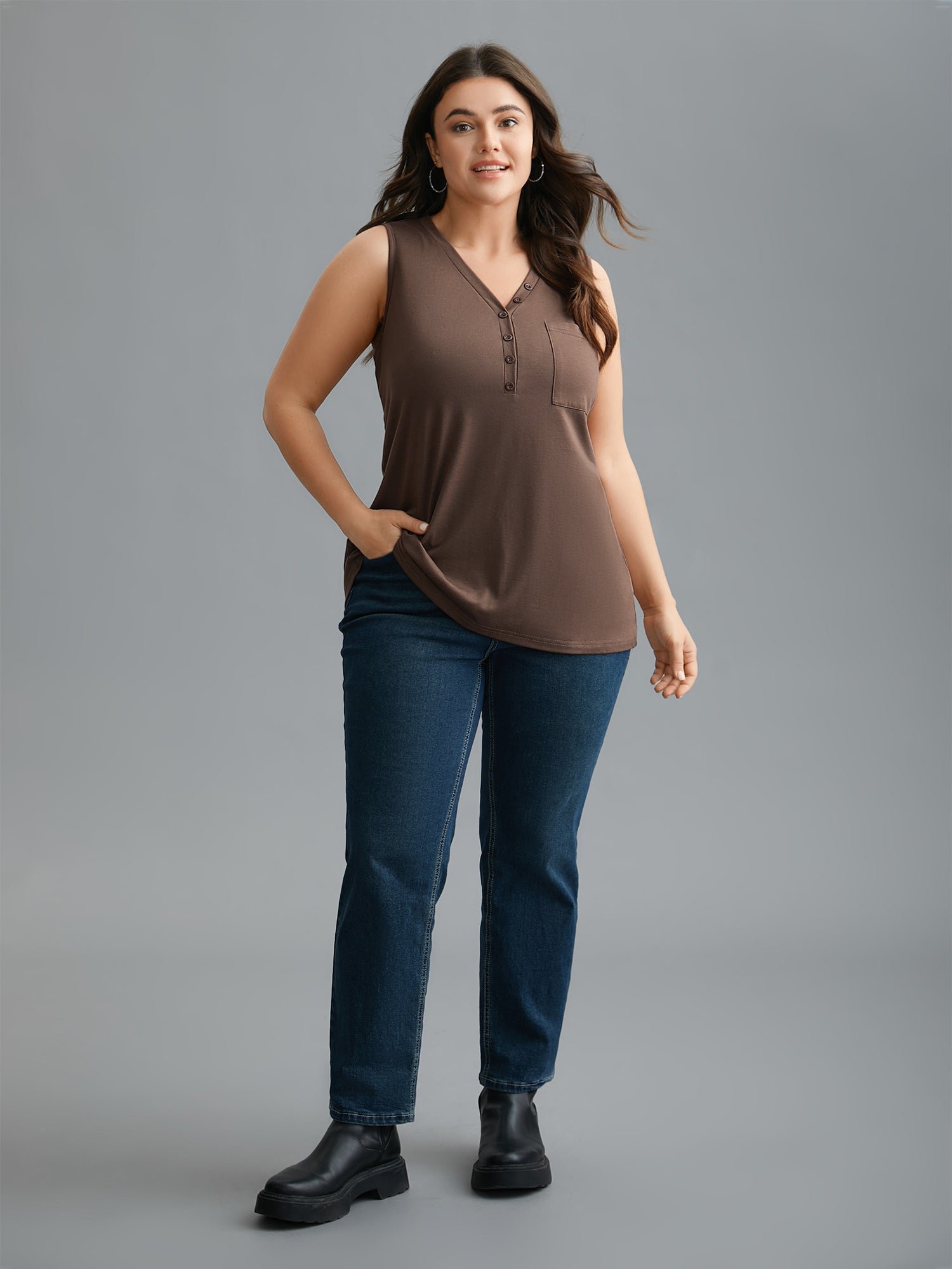 V-Neck Half Placket Vest - Image 4