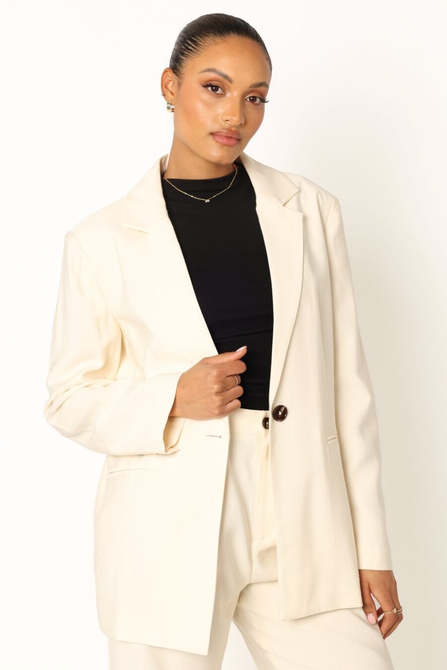 Oversized Blazer - Cream - Image 4
